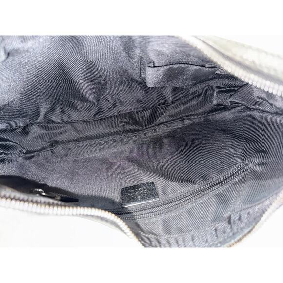 Gucci GG Canvas Half Moon Hobo Bag in Black - Picture 2 of 9